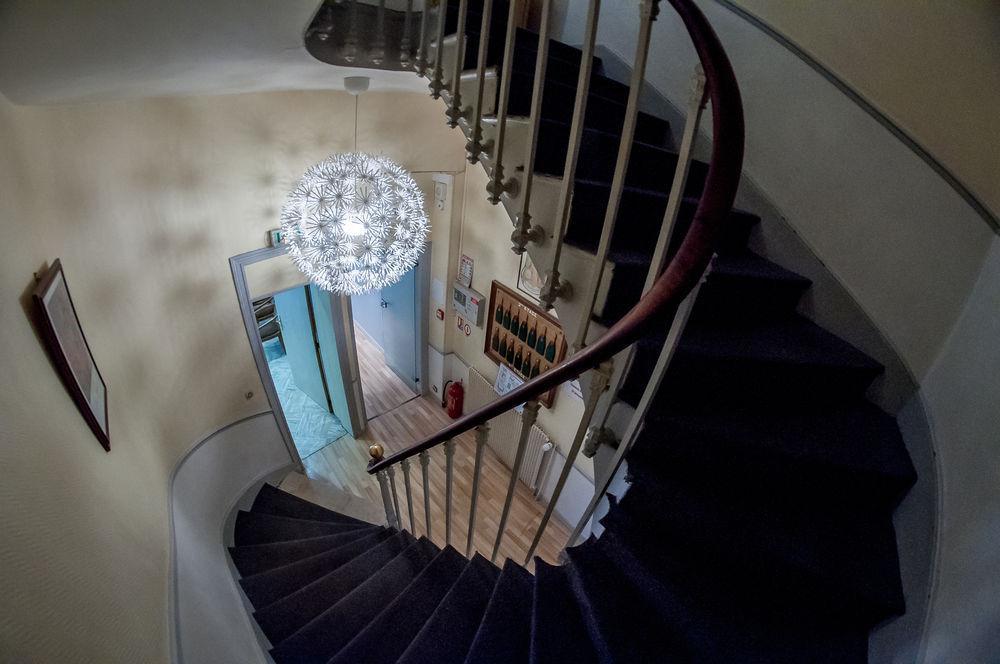 Hotel Gambetta Реймс Экстерьер фото
